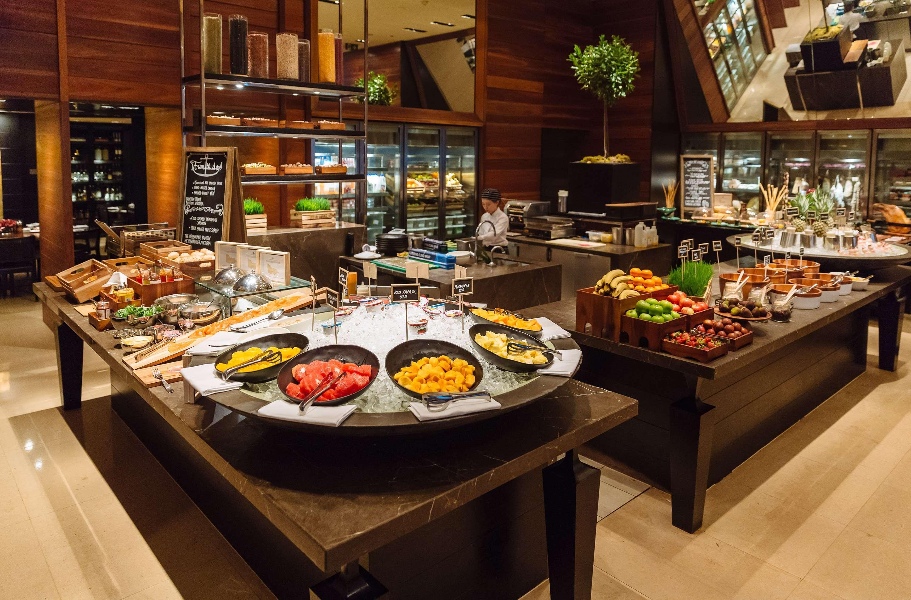 Hotel Grand Hyatt Melbourne Esterno foto A buffet at a hotel