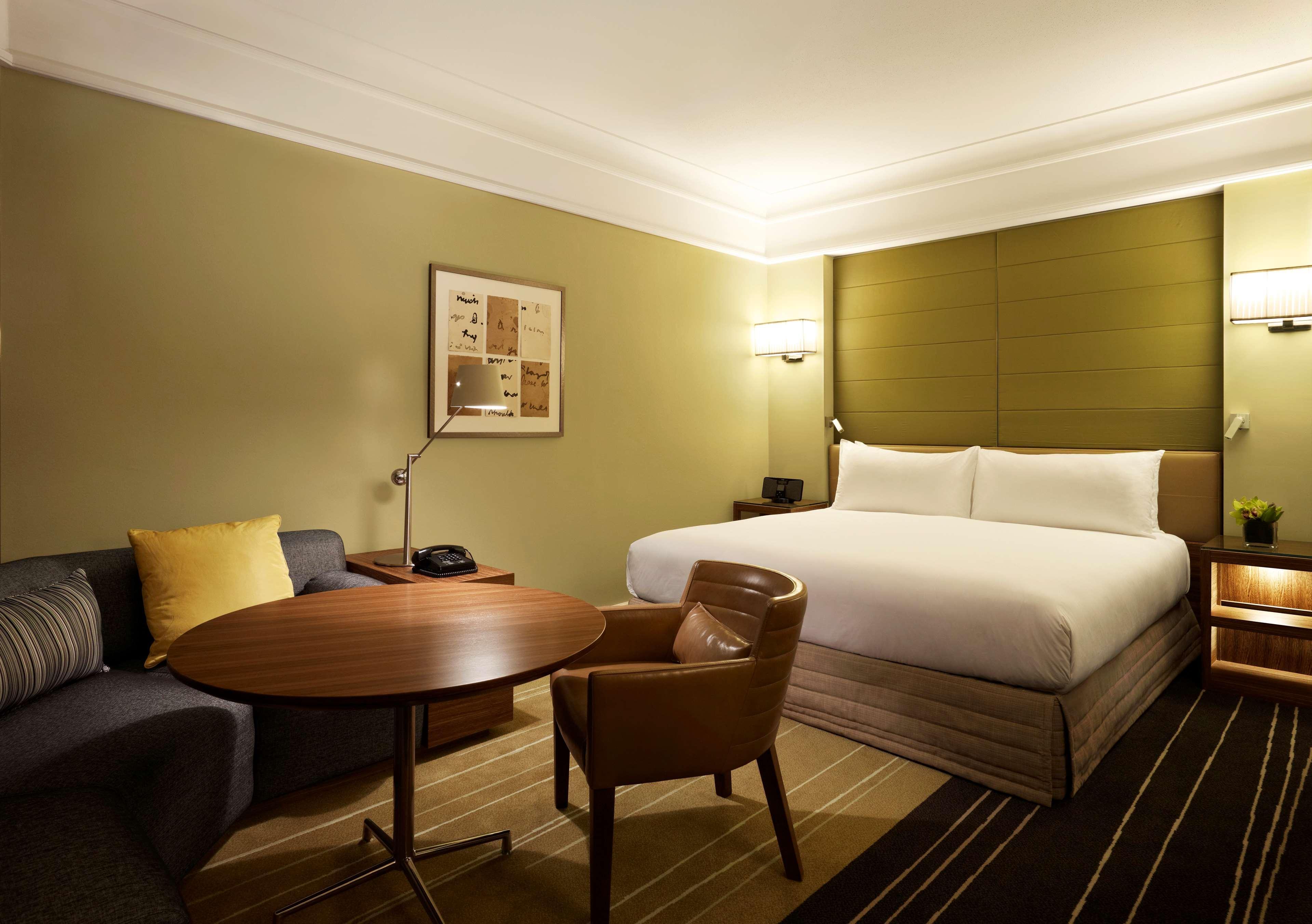Hotel Grand Hyatt Melbourne Esterno foto A room at the Conrad Hong Kong