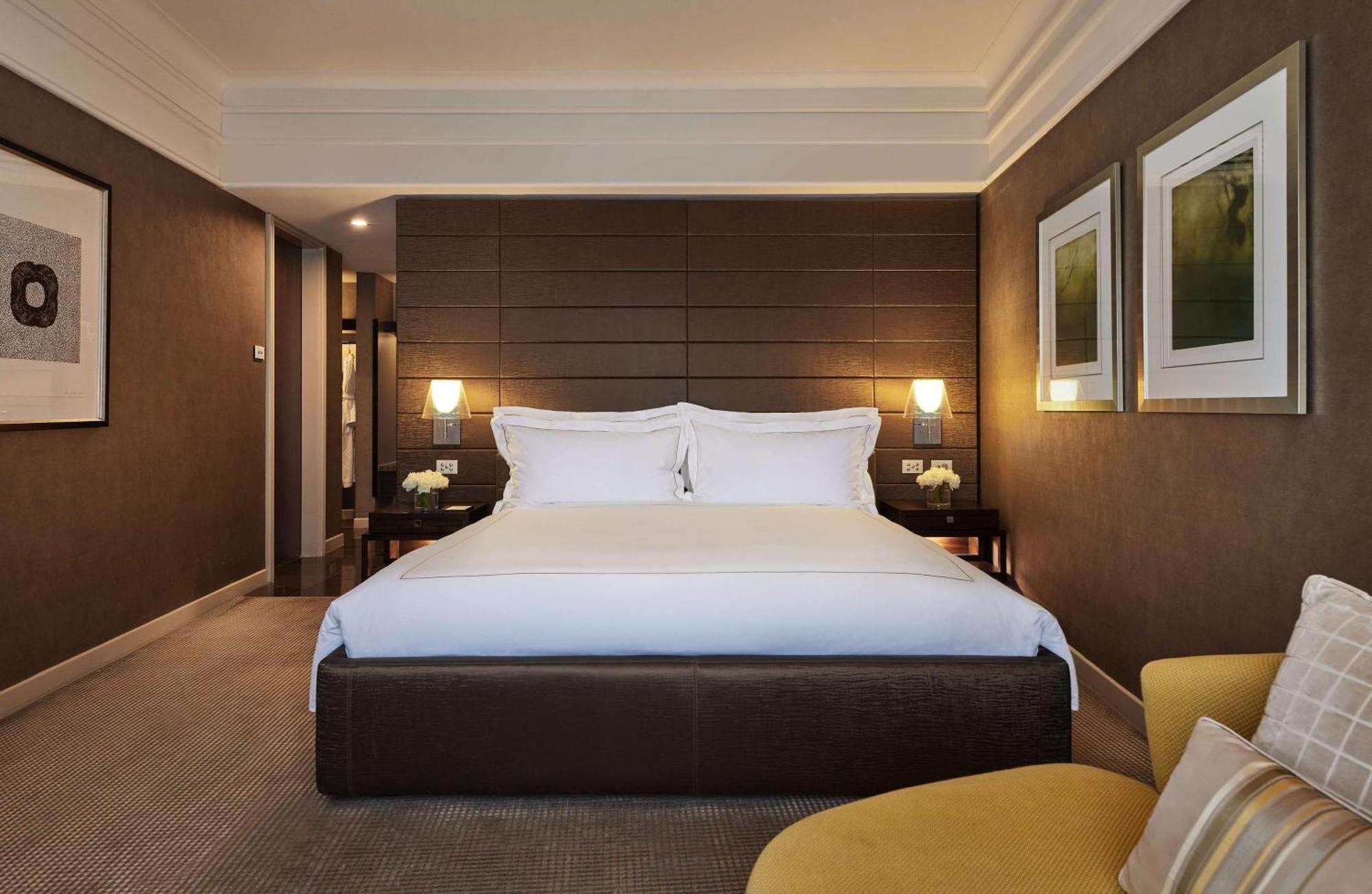 Hotel Grand Hyatt Melbourne Esterno foto A bedroom at the InterContinental London Park Lane