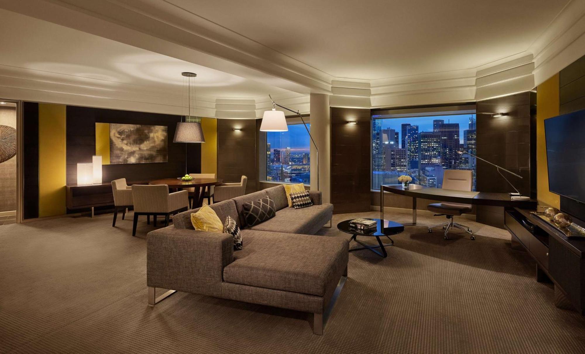 Hotel Grand Hyatt Melbourne Esterno foto A suite at the Mandarin Oriental, New York